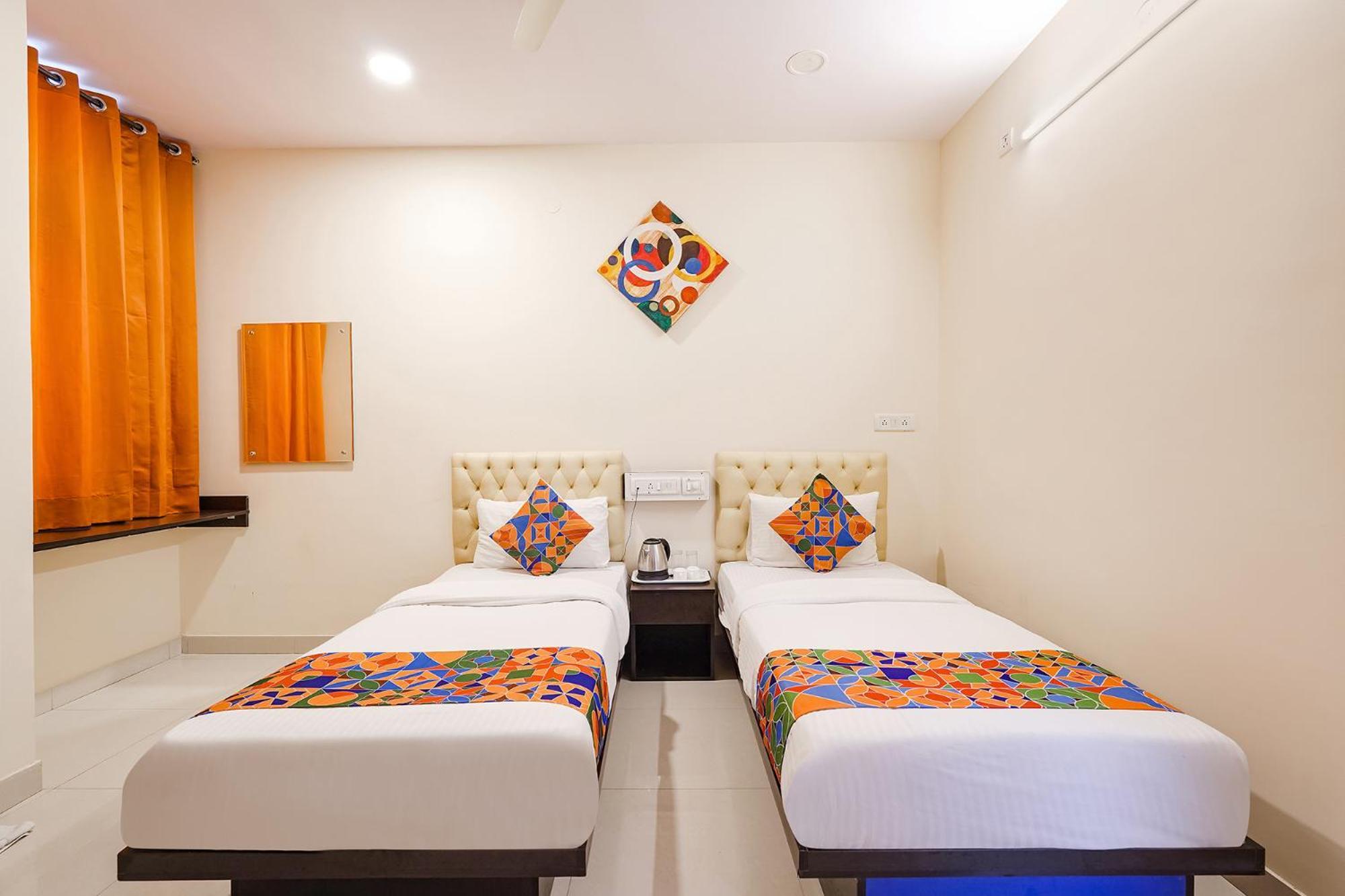 Fabhotel Leela Park Бангалор Екстериор снимка