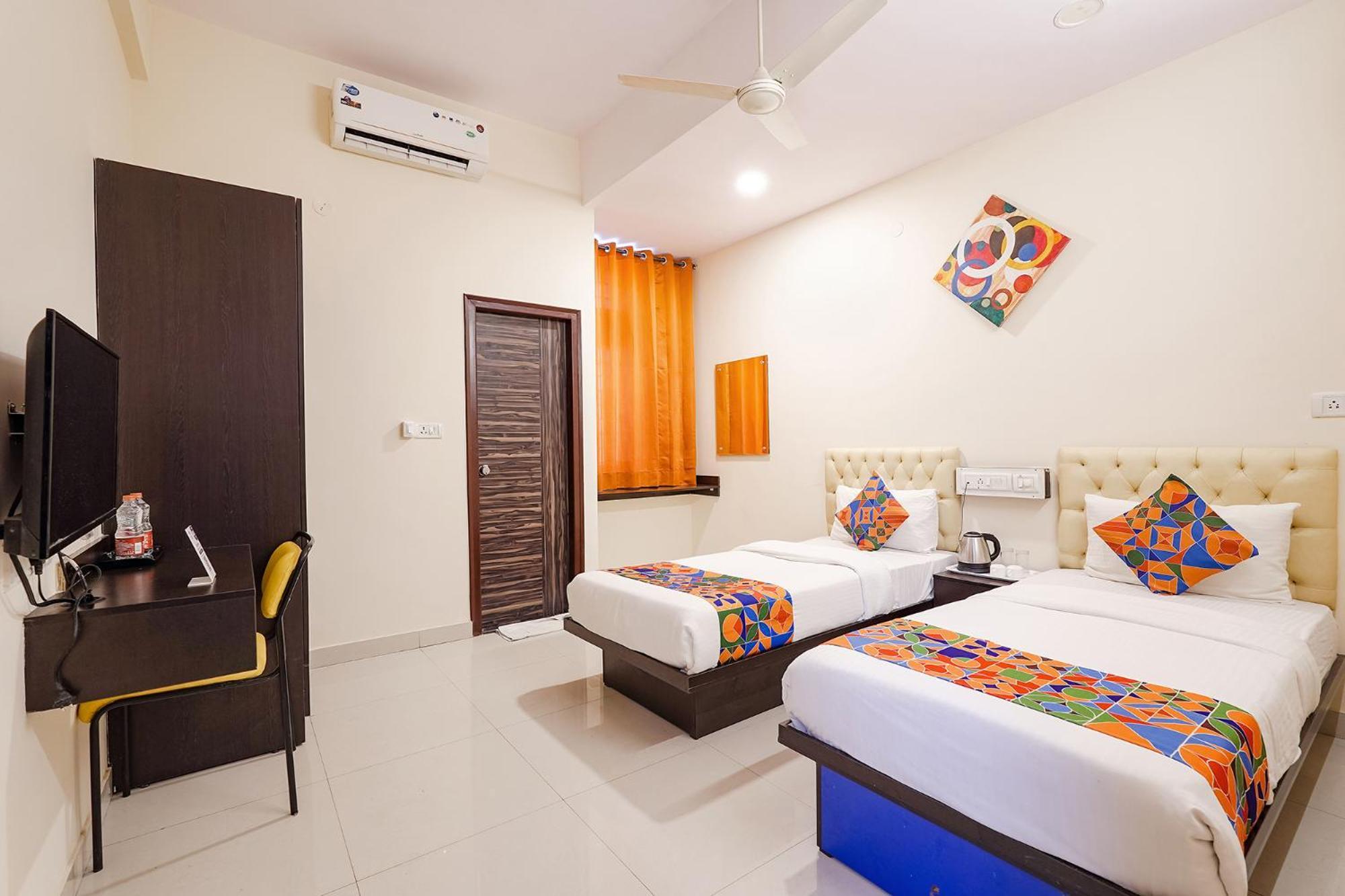 Fabhotel Leela Park Бангалор Екстериор снимка