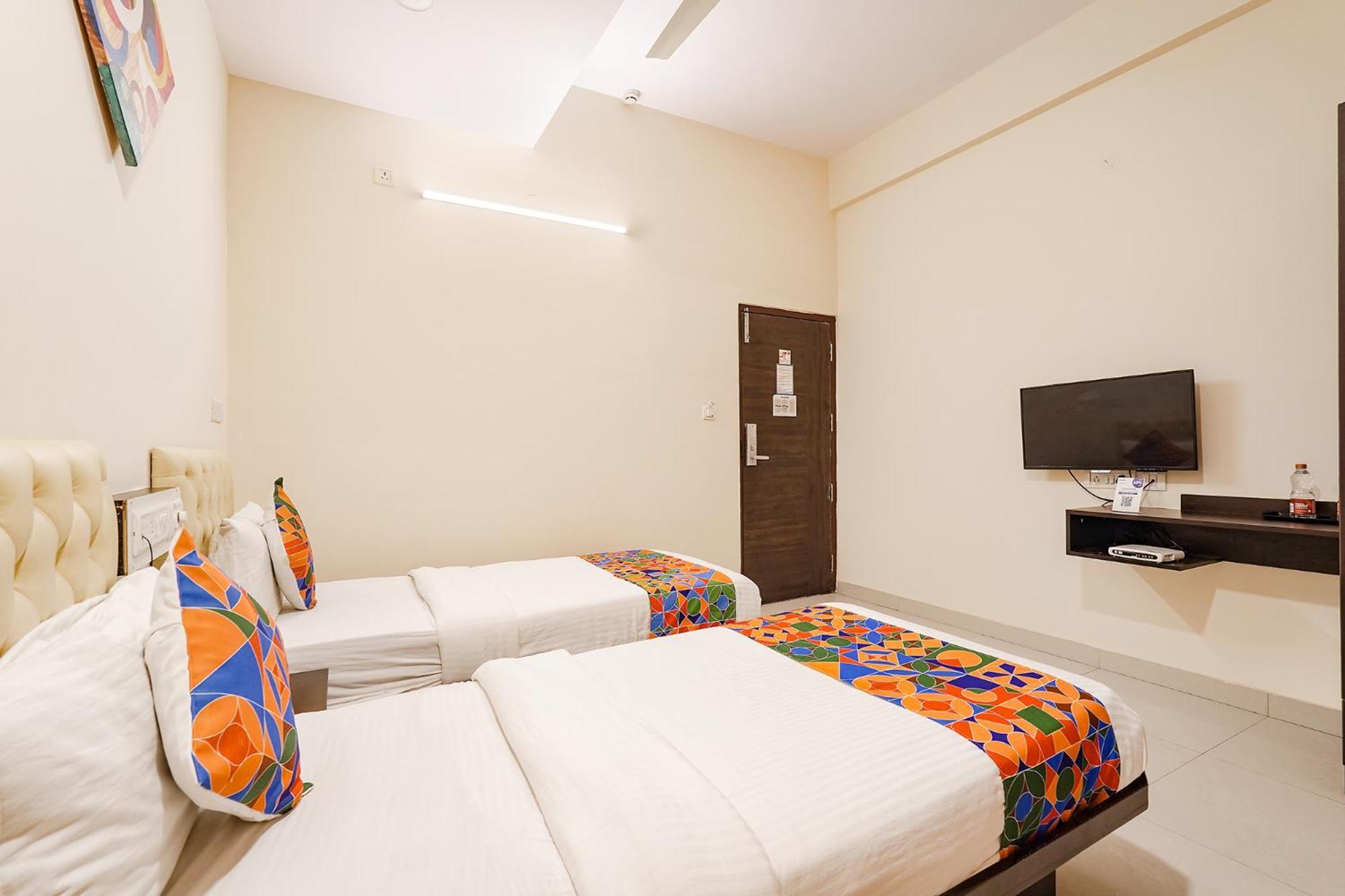 Fabhotel Leela Park Бангалор Екстериор снимка