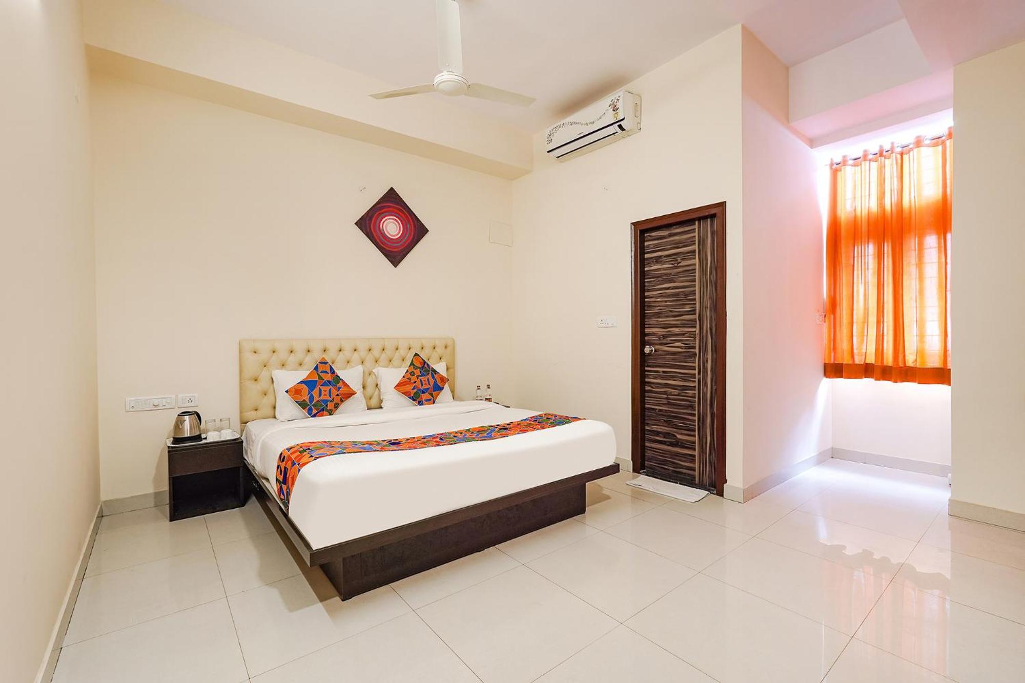 Fabhotel Leela Park Бангалор Екстериор снимка