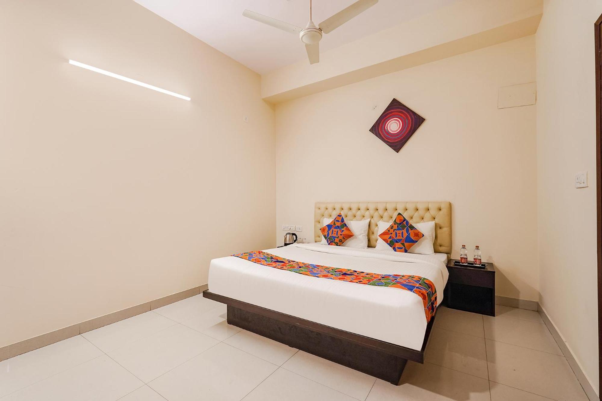 Fabhotel Leela Park Бангалор Екстериор снимка
