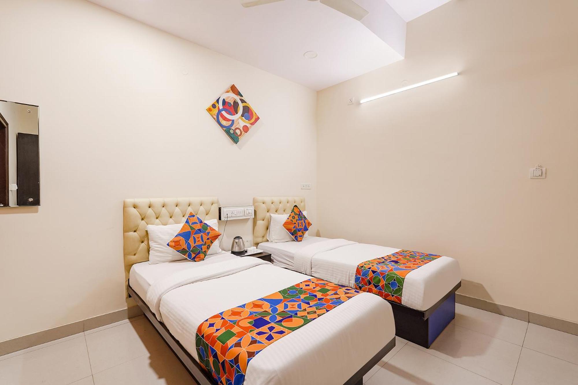Fabhotel Leela Park Бангалор Екстериор снимка
