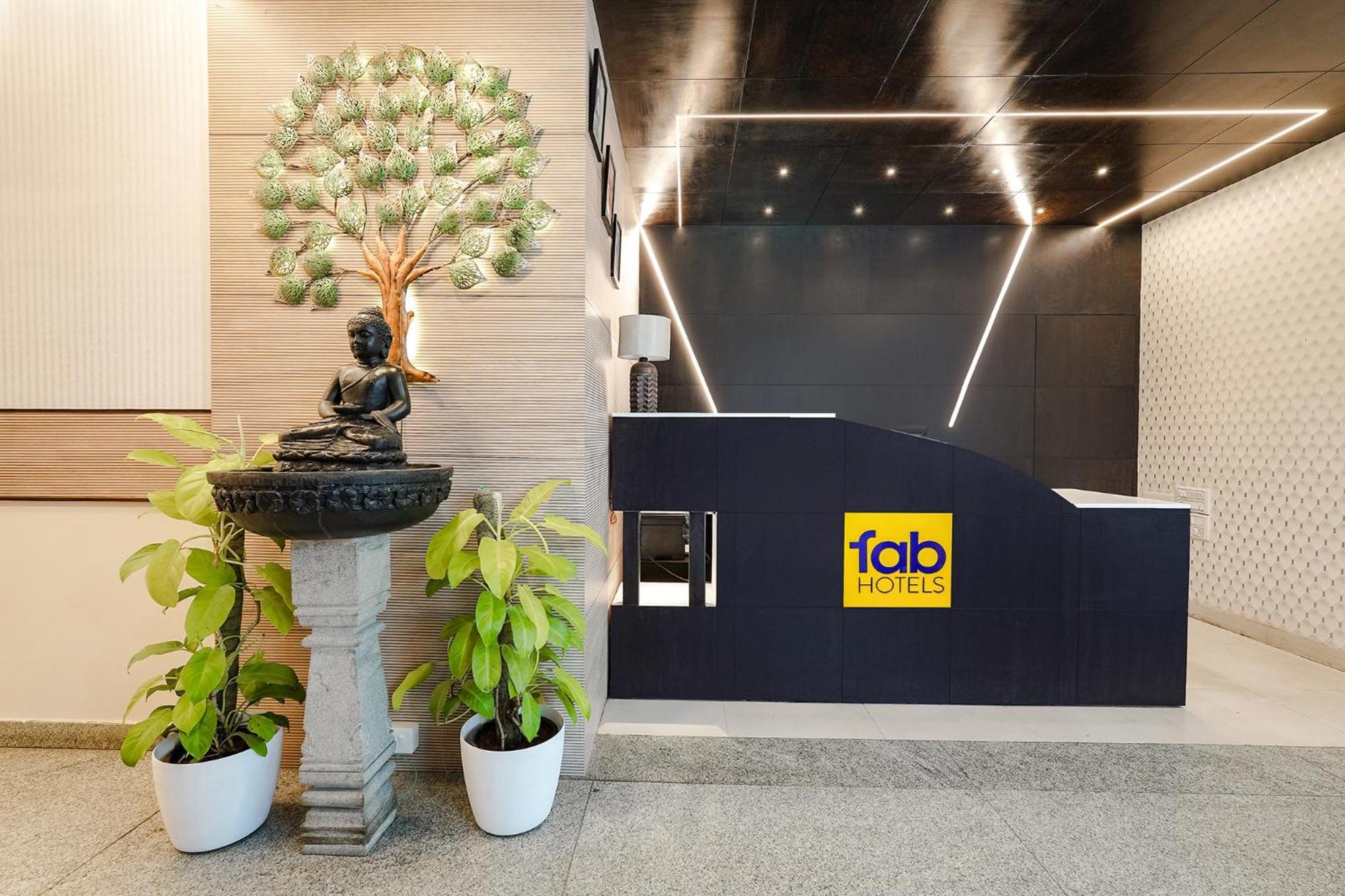 Fabhotel Leela Park Бангалор Екстериор снимка